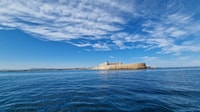 Сиракуза, Пиллирина, Ортигия и морские пещеры совершают поездки на лодках - Hizvo