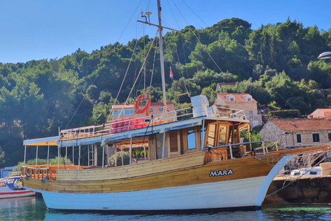 دوبروفنيك: رحلة بحرية بالقارب في جزر إلافيتي مع الغداء والمشروباتدوبروفنيك: رحلة بحرية في جزر إلاف