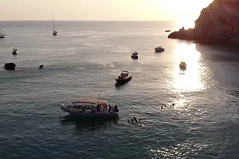 Tropea: Sunset Boat Tour to Capo Vaticano with Aperitif
