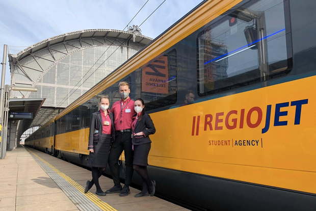 Praga: Traslado en tren a/desde el centro de Viena