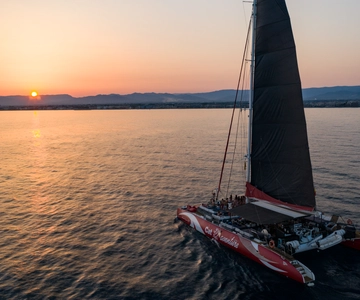 Cambrils : Croisière en catamaran au coucher du soleil avec boissons