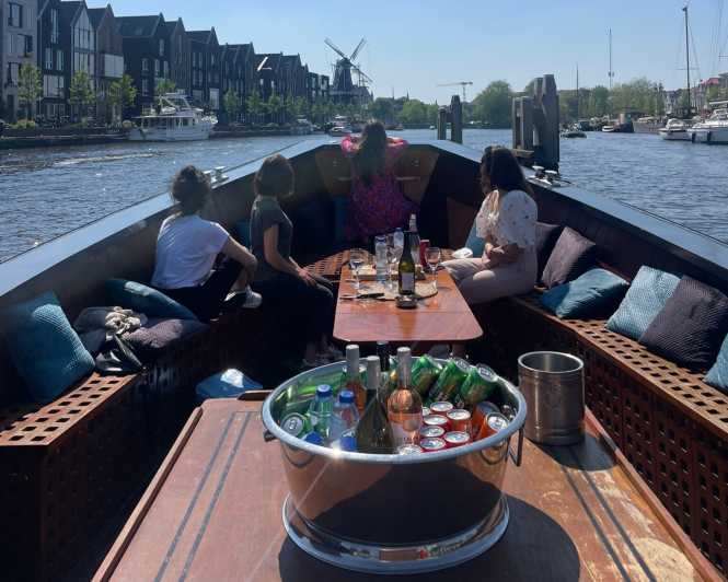 Haarlem: Sightseeing Boat Tour with Snacks and Drinks