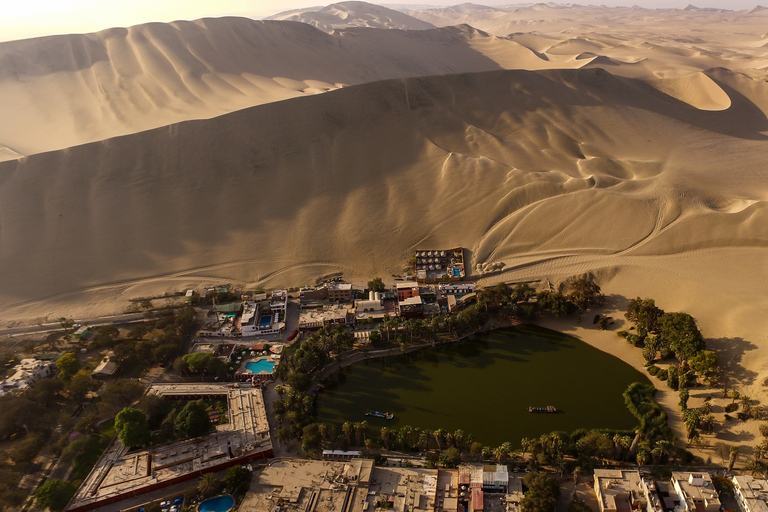 Depuis Lima : îles Ballestas, oasis de Huacachina et vignobles