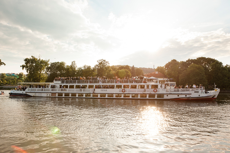 Prague : croisière touristique de 2 h sur la VltavaCroisière sur la Vltava - billets seuls