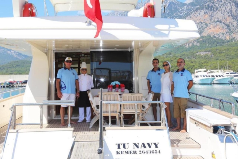 Vip Yacht Tour AntalyaJacht Tu Navy Vip