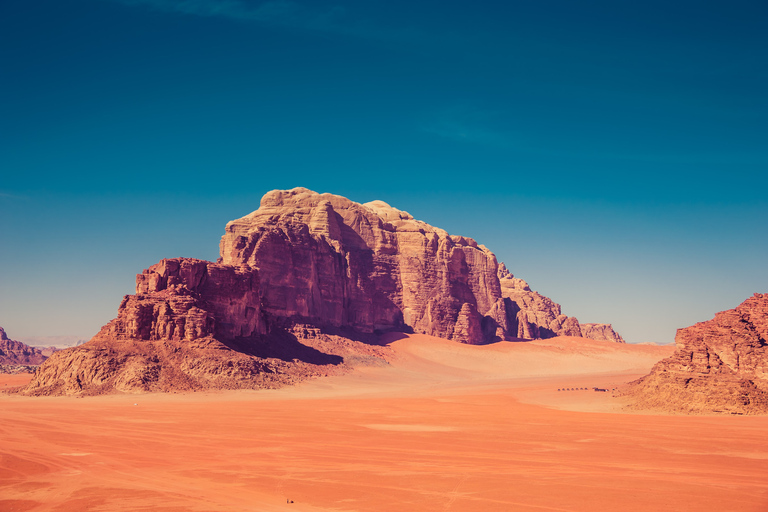 From Aqaba: Private 2 Day-Trip to Petra & Wadi Rum Pick up Aqaba Hotels - Deluxe Tent Accommodation in Wadi Rum