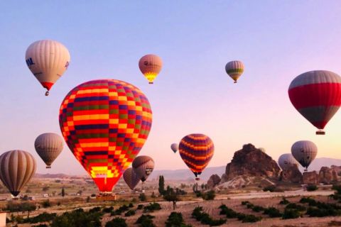 Kappadokien: Goreme Heißluftballonfahrt über die Märchenschluchten