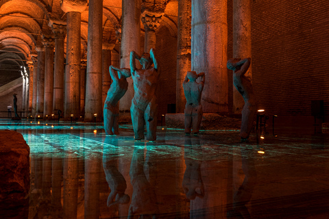 Istanbul: Basilica Cistern Guided Walking Tour Small Group Tour