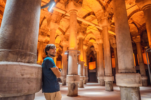 Istanbul: Basilica Cistern Walking Tour with Entry Ticket