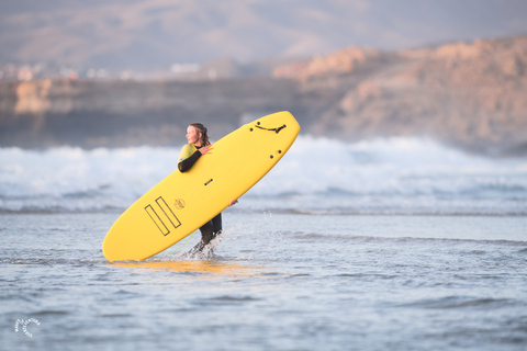 Learn surfing in the south of Fuerteventura You want to surf? Learn it with us! - South of Fuerteventura