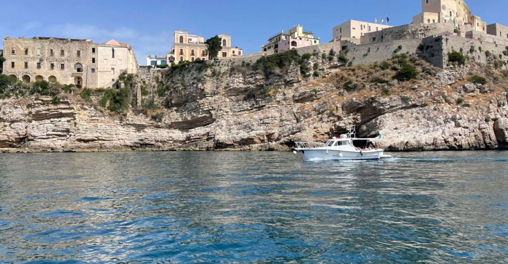 Gaeta, Guided Boat Tour with Snorkeling Experience - Housity