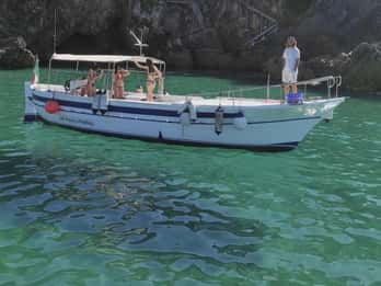 Gaeta: Guided Boat Tour with Snorkeling Experience