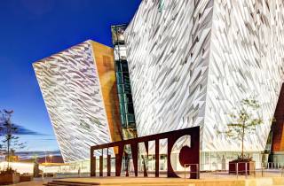Belfast: Titanic Belfast und Besuch der Nomadic