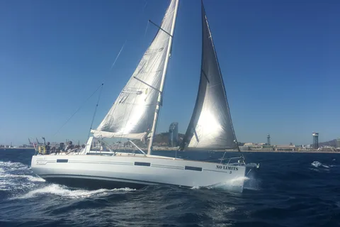 Two Hour Luxury Sailing Experience with Open Bar