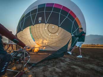 Heraklion: Sunrise Balloon Flight & Sunset Catamaran Cruise