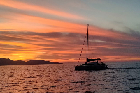 Heraklion: volo in mongolfiera all&#039;alba e crociera in catamarano al tramontoVolo e crociera senza trasferimento in hotel