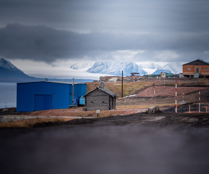 From Longyearbyen photo tour: Mysterious Barentsburg
