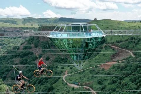 Da Tbilisi: gita di un giorno al Diamond Bridge e al Dashbashi Canyon