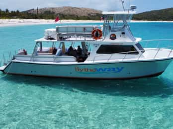 Fajardo: Culebra Boat Trip with Snorkeling, Lunch and Drinks