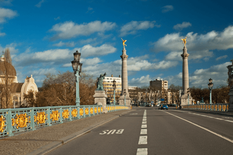 Liege City Exploration Game and Tour