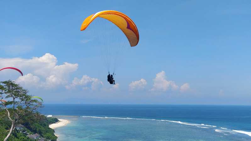 Bali: Uluwatu und Nusa Dua Beach Paragliding Erlebnis