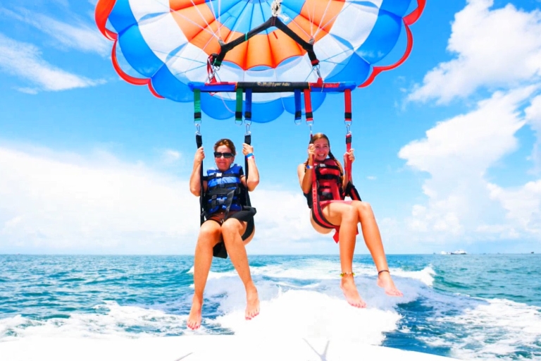 Cayo Hueso: la mejor experiencia de parasailing