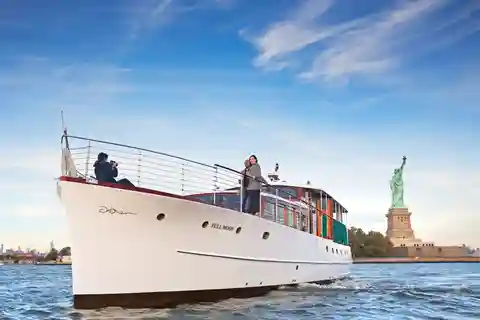 Nova Iorque: Passeio de barco de verão a bordo de um mini iate