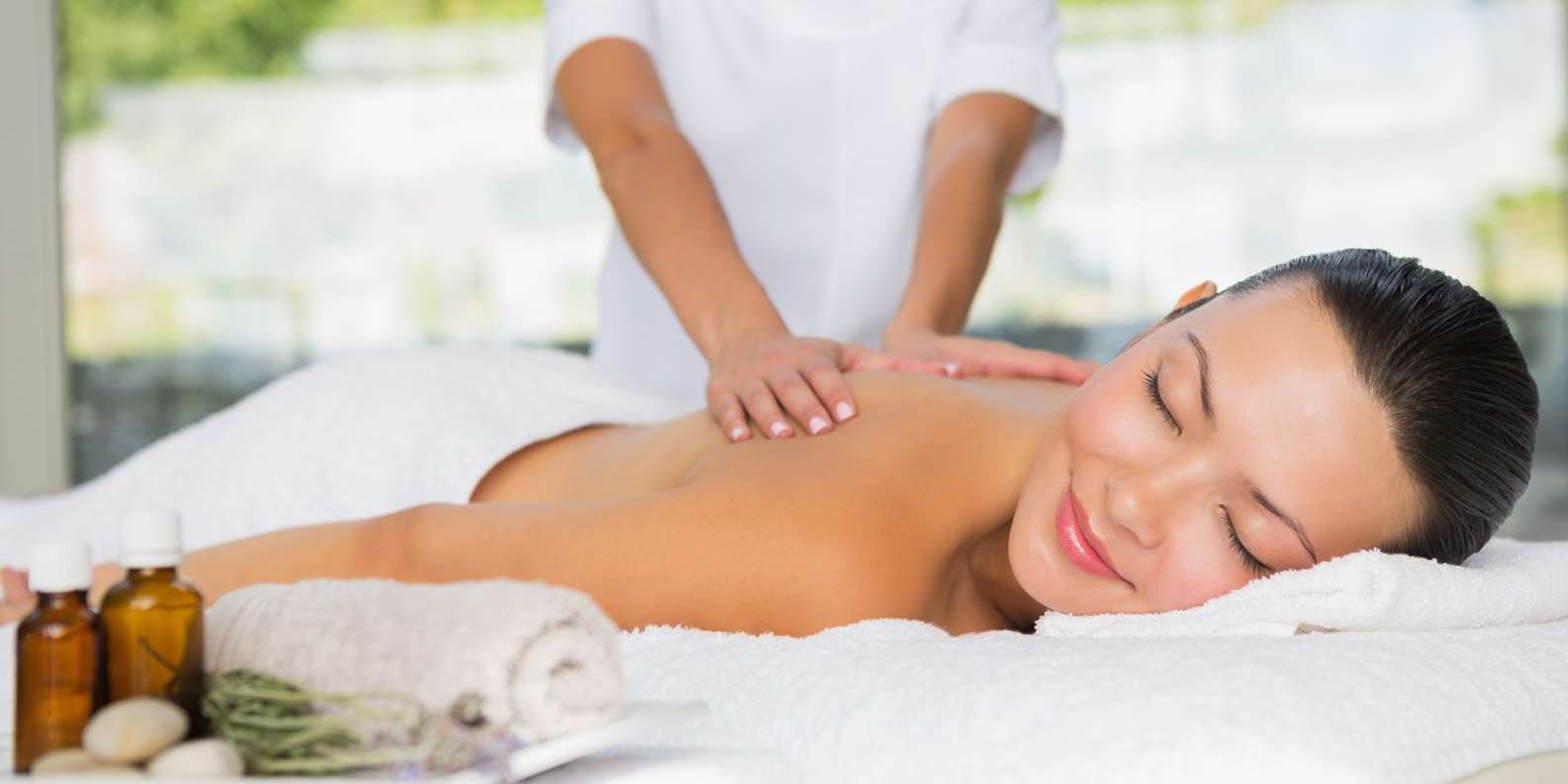 Massage most. Кайнарджа спа. 5 Фактов о пользе массажа. Massagedxb. Массаж антистресс расслабляющий антураж.