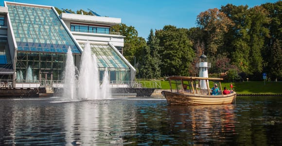 Riga: Sightseeingtour mit dem Boot durch den Kanal