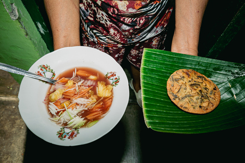 Bali Bites Food Tour med 15+ provsmakningarBali: Matrundtur i Denpasar med över 15 provsmakningar