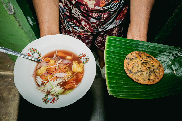 Tour gastronomico di Bali Bites con oltre 15 degustazioniBali: tour gastronomico di Denpasar con oltre 15 degustazioni