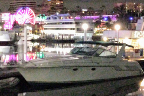 Long Beach: Private Night or Daytime Yacht Cruise Daytime Private Trip (1 group ticket covers 1-6 people)