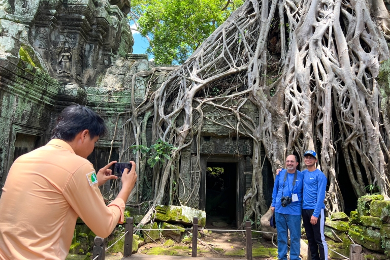 Siem Reap : Angkor Wat - Excursion d'une journée au coucher du soleil en petit groupeSiem Reap : Journée entière en petit groupe au coucher du soleil