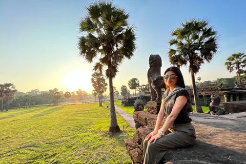 Siem Reap: Excursão diurna para grupos pequenos em Angkor Wat e pôr do sol