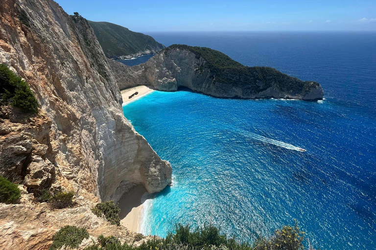 Zakynthos: scheepswrak, blauwe grotten en Xigia-strandcruise