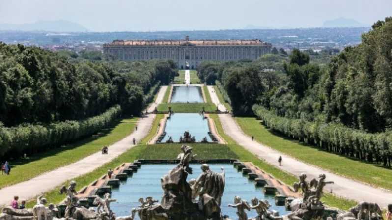 나폴리: 카세르타 궁전 드라이버 투어 및 모짜렐라 시음회