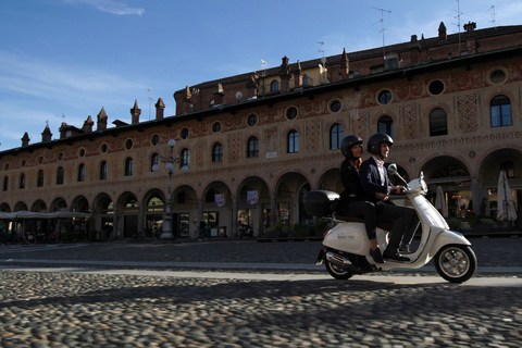 Toscane per Vespa dagvullende tour naar de Chianti wijnstreekDubbele Vespa-tour in het Engels