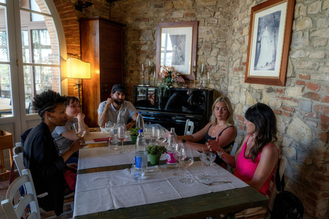 Toscane per Vespa dagvullende tour naar de Chianti wijnstreekDubbele Vespa-tour in het Engels