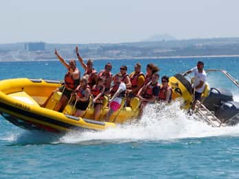 Alcudia: Speedboat Tour of Northern Mallorca & Hotel Pickup