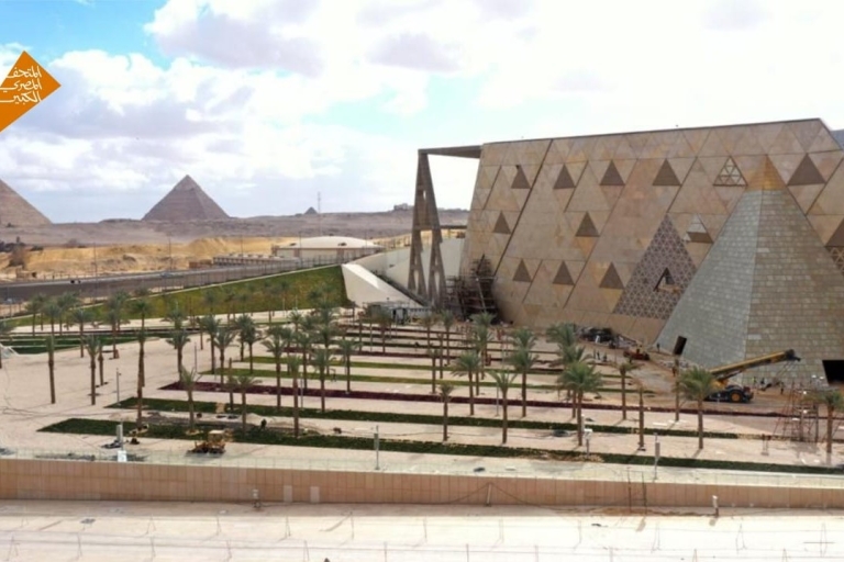 Wycieczka do Wielkiego Muzeum Egipskiego