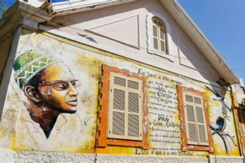 Zjedz lunch z mieszkańcami, kościołem i targowiskamiCiesz się lunchem z mieszkańcami