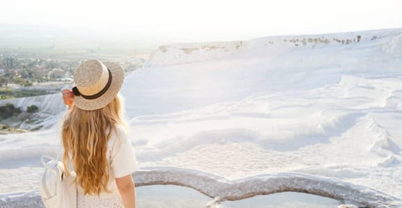 Ab Izmir: Geführte Pamukkale Ganztagestour mit Mittagessen