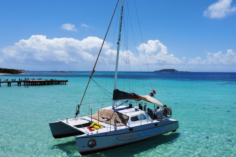 Catamaran à voile Icacos : plongée avec tuba et plage