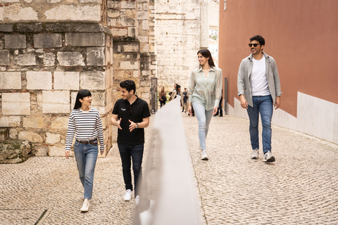 Encantos de Lisboa: Tour de Tapas por la Alfama y Crucero en Barco al AtardecerOpción Inglés