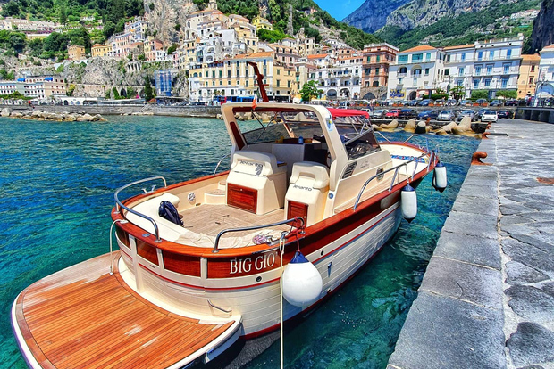Depuis Sorrento : Excursion en bateau à Positano et Amalfi avec transfert