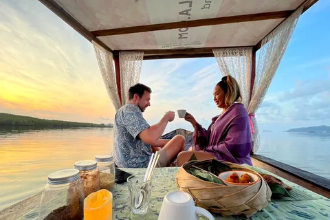 Koh Lanta: Romantic Sunrise Private Gondola Tour