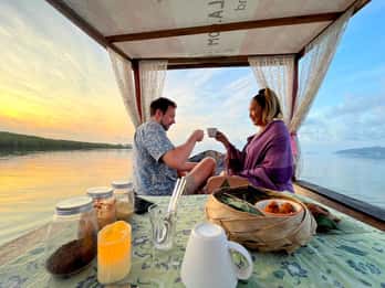 Koh Lanta: Romantisk soloppgangstur med privat gondol