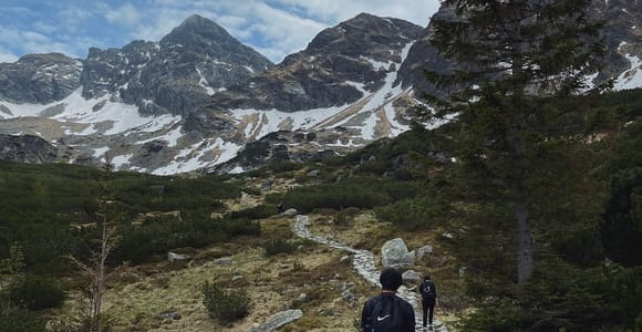 Krakow: Hiking Adventure in Tatra Mountains & Thermal Baths