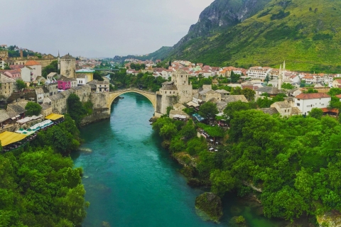 Całodniowa wycieczka grupowa: Wodospady Mostar i Kravice z DubrOpcja standardowa