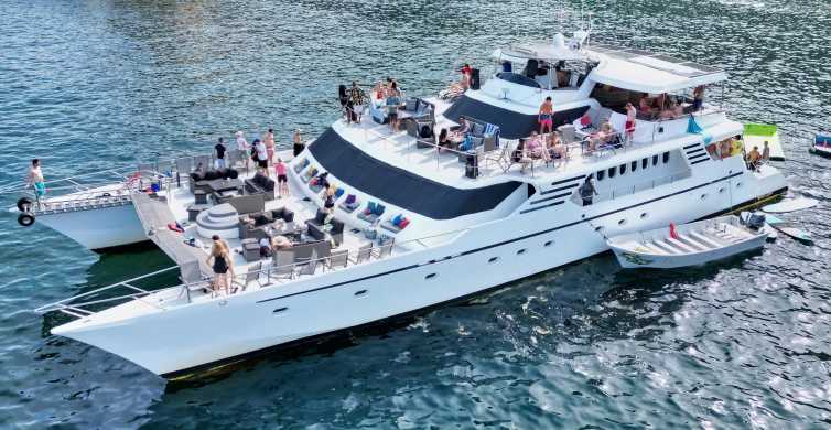 Puerto Vallarta: Yelapa Falls Yacht Cruise All-Inclusive